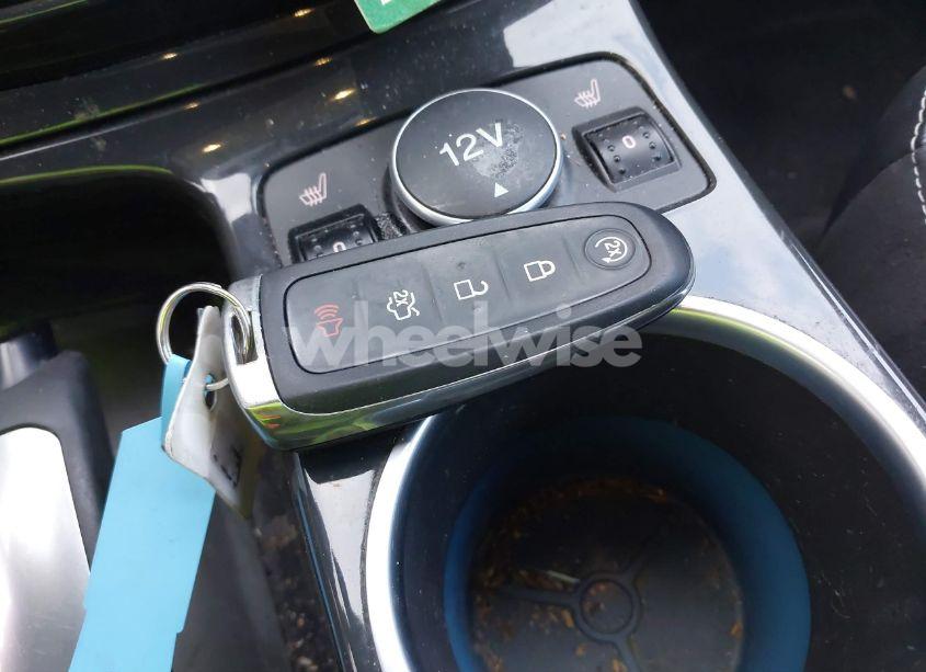 Photo 11 of 2016 Ford Escape TITANIUM (VIN 1FMCU9J93GUB76249)