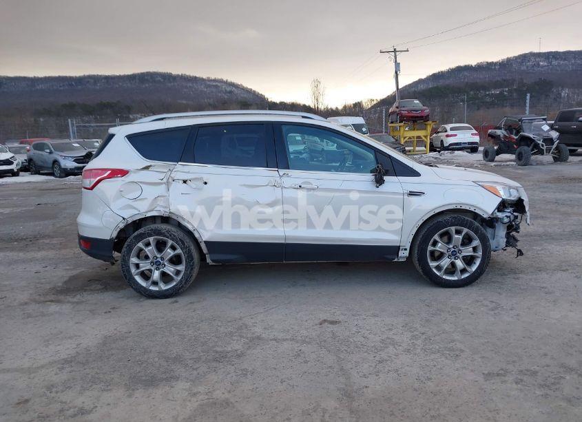 Photo 14 of 2016 Ford Escape TITANIUM (VIN 1FMCU9J93GUB76249)