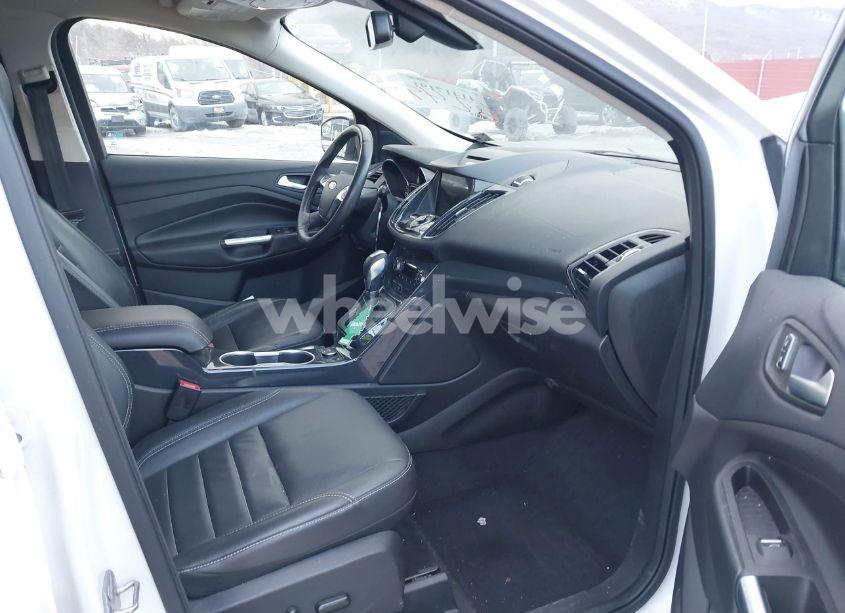 Photo 5 of 2016 Ford Escape TITANIUM (VIN 1FMCU9J93GUB76249)