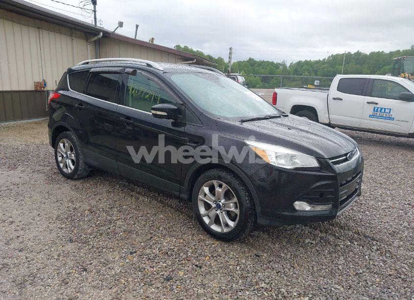 2016 Ford Escape TITANIUM (VIN 1FMCU9J93GUB93729) main photo