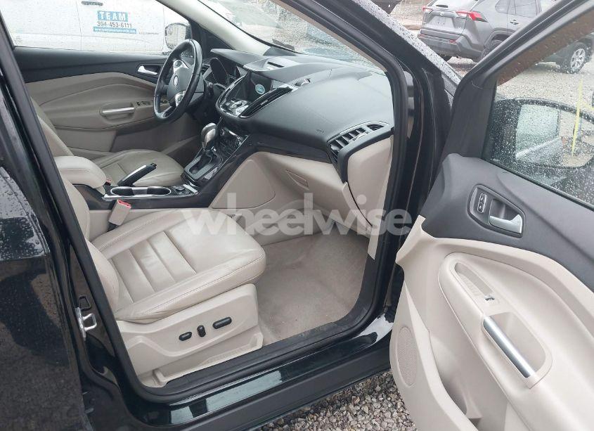 Photo 5 of 2016 Ford Escape TITANIUM (VIN 1FMCU9J93GUB93729)