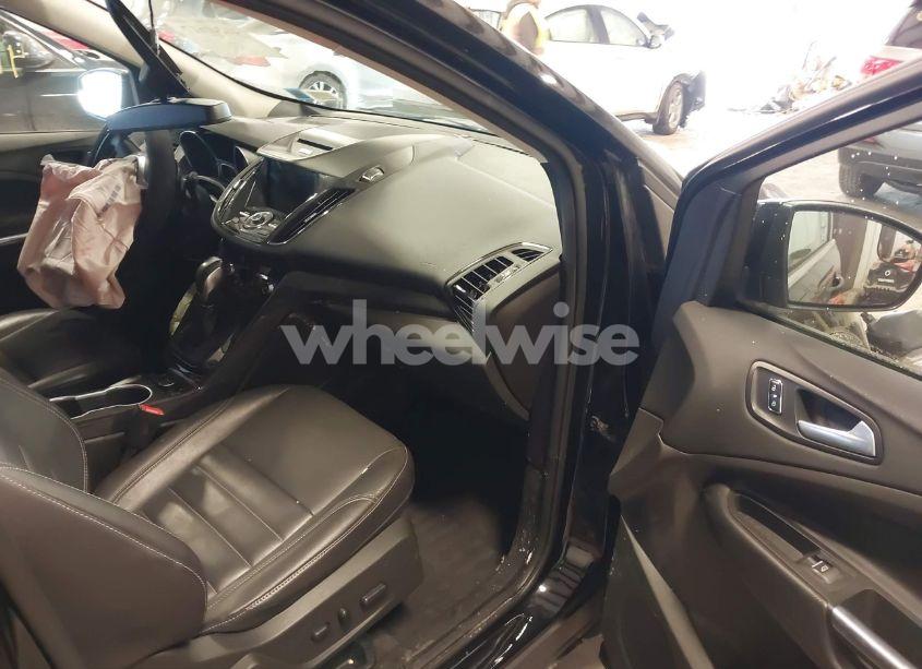 Photo 5 of 2016 Ford Escape TITANIUM (VIN 1FMCU9J93GUC65268)