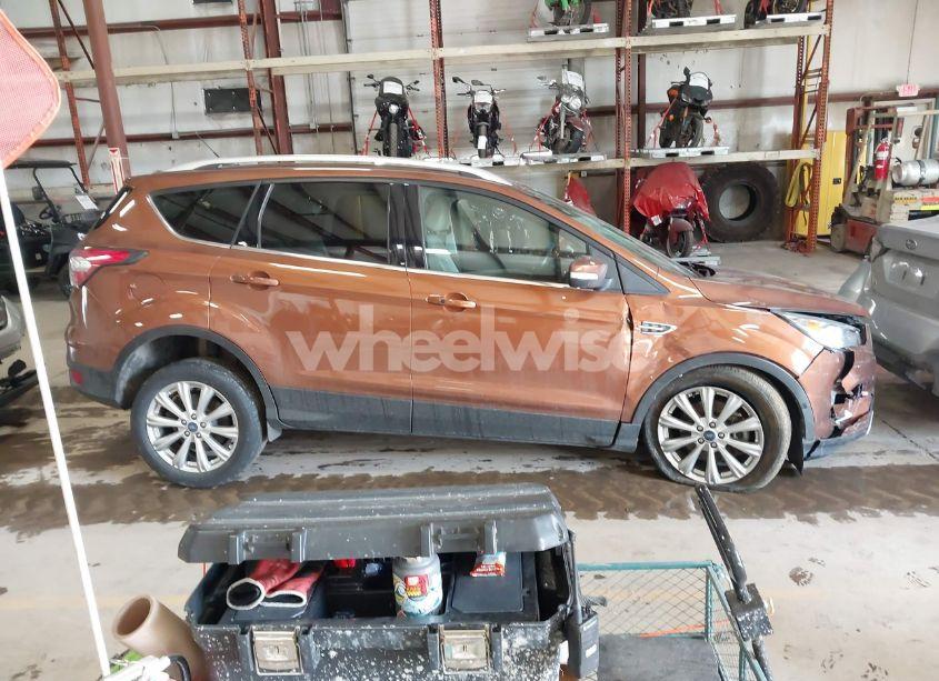 Photo 13 of 2017 Ford Escape TITANIUM (VIN 1FMCU9J93HUA50619)