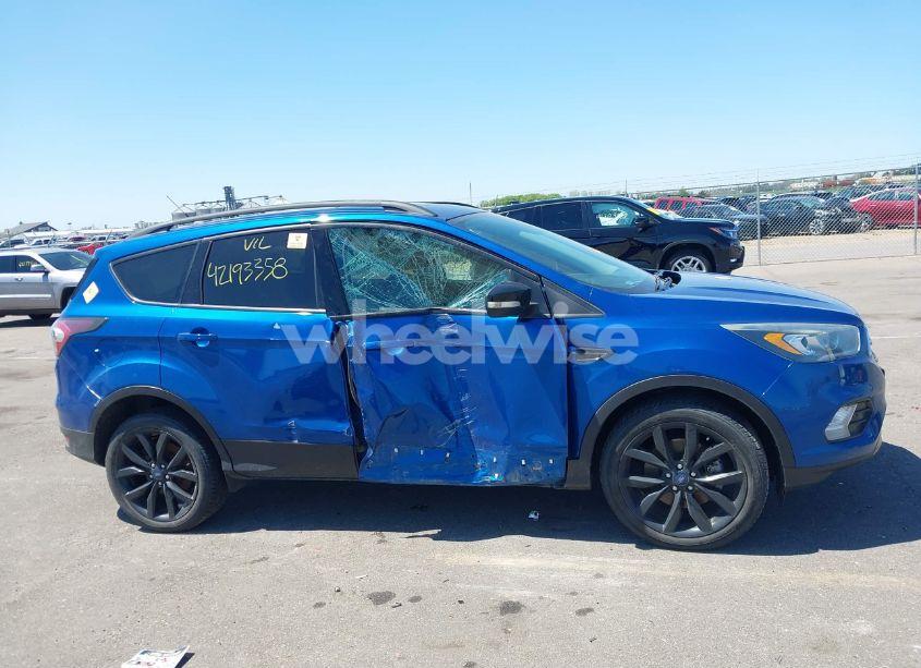 Photo 13 of 2017 Ford Escape TITANIUM (VIN 1FMCU9J93HUA93731)