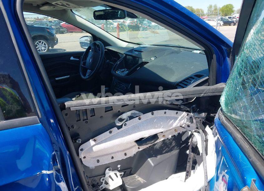 Photo 5 of 2017 Ford Escape TITANIUM (VIN 1FMCU9J93HUA93731)