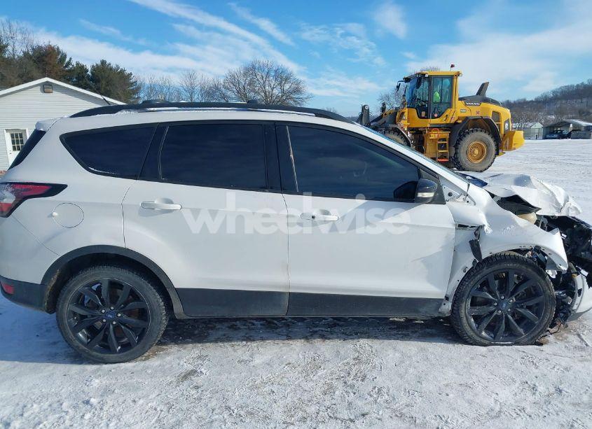 Photo 14 of 2017 Ford Escape TITANIUM (VIN 1FMCU9J93HUC08389)
