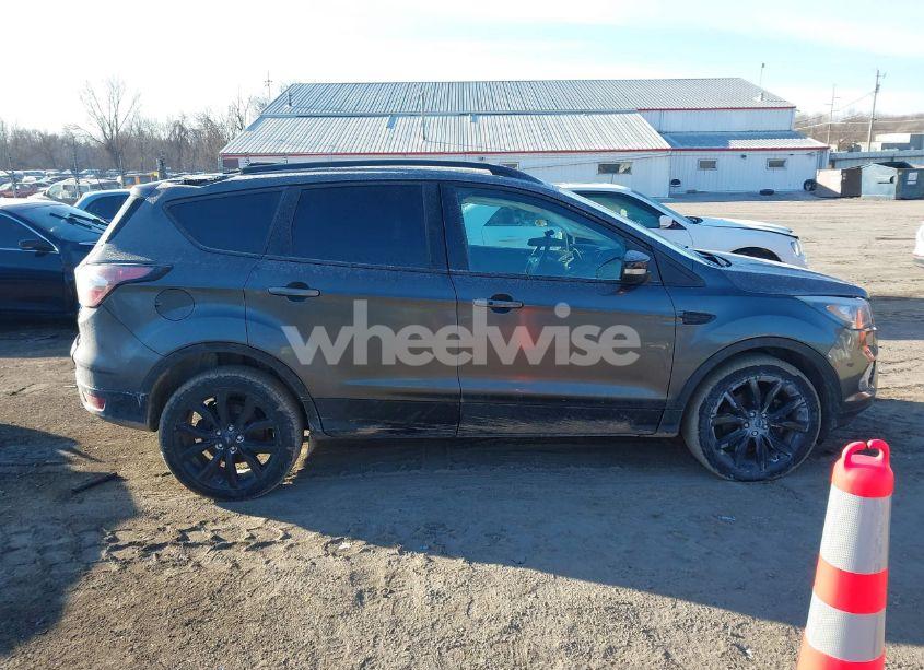 Photo 14 of 2017 Ford Escape TITANIUM (VIN 1FMCU9J93HUC93198)