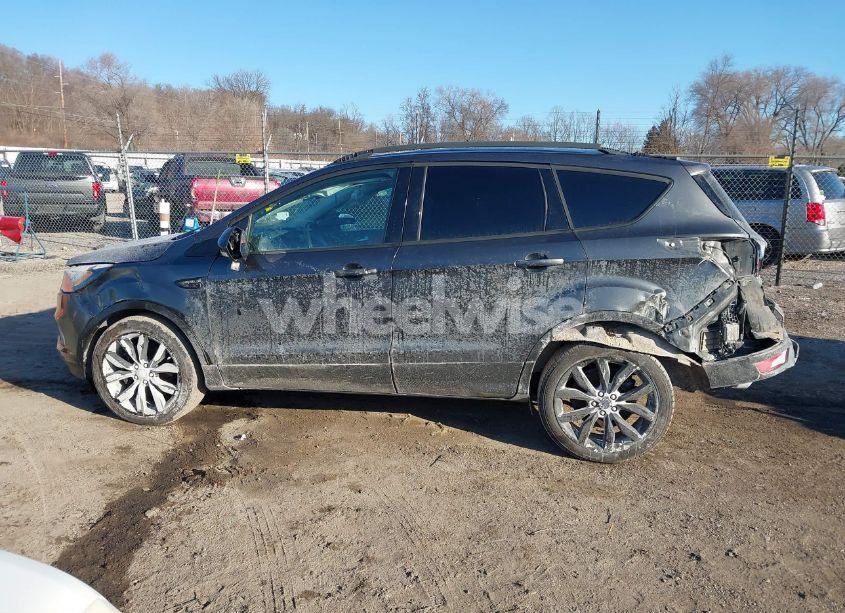 Photo 15 of 2017 Ford Escape TITANIUM (VIN 1FMCU9J93HUC93198)