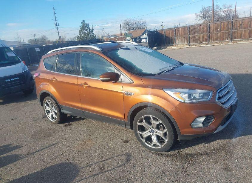 2017 Ford Escape TITANIUM (VIN 1FMCU9J93HUC95484) main photo