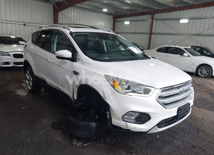 Photo 6 of 2017 Ford Escape TITANIUM (VIN 1FMCU9J93HUE30852)