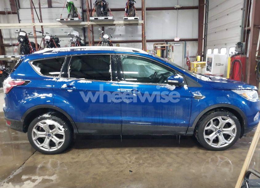 Photo 13 of 2017 Ford Escape TITANIUM (VIN 1FMCU9J93HUE61079)