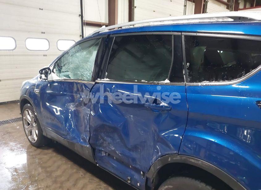 Photo 17 of 2017 Ford Escape TITANIUM (VIN 1FMCU9J93HUE61079)