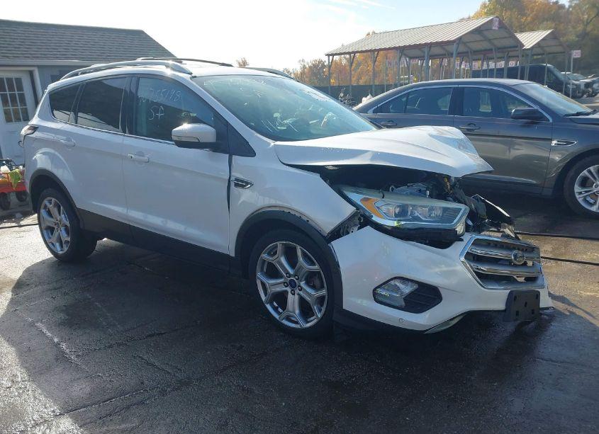2017 Ford Escape TITANIUM (VIN 1FMCU9J93HUE86953) main photo