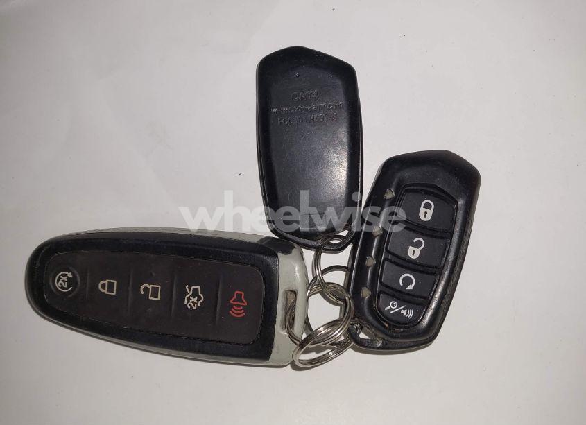 Photo 11 of 2018 Ford Escape TITANIUM (VIN 1FMCU9J93JUB69051)