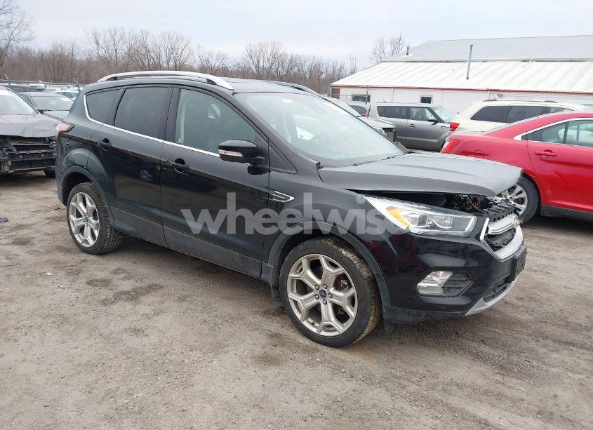 2018 Ford Escape TITANIUM (VIN 1FMCU9J93JUD01578) main photo