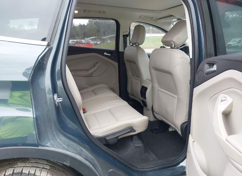 Photo 8 of 2019 Ford Escape TITANIUM (VIN 1FMCU9J93KUB53742)