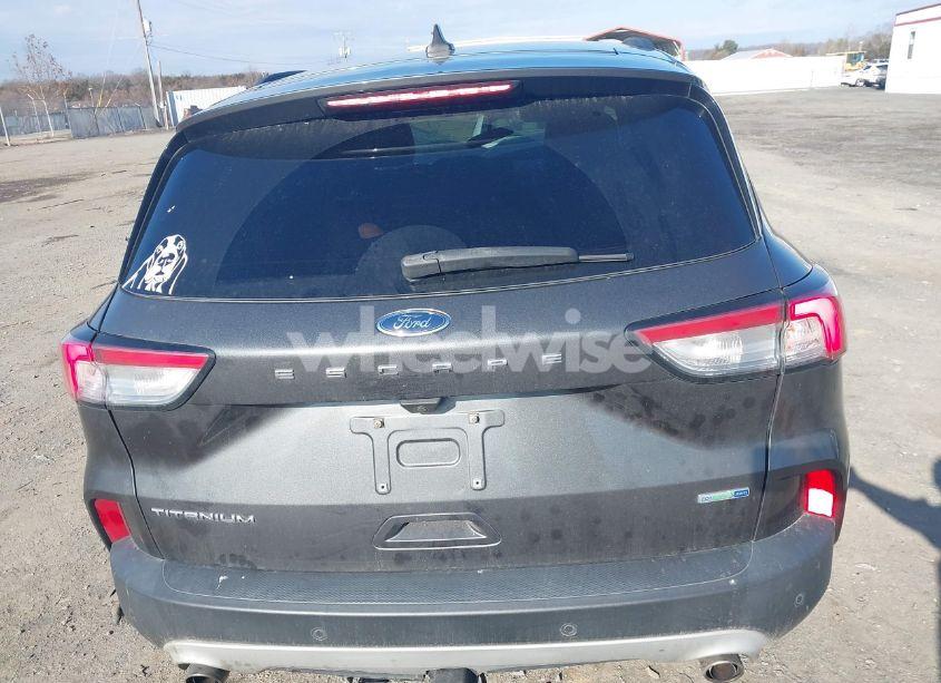 Photo 16 of 2020 Ford Escape TITANIUM (VIN 1FMCU9J93LUB24971)
