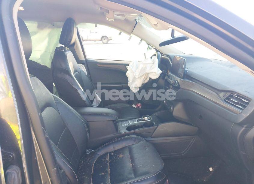 Photo 5 of 2020 Ford Escape TITANIUM (VIN 1FMCU9J93LUB24971)