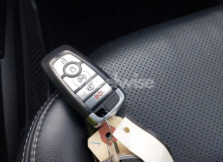 Photo 11 of 2022 Ford Escape TITANIUM (VIN 1FMCU9J93NUA80912)