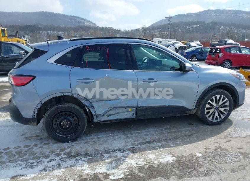 Photo 6 of 2022 Ford Escape TITANIUM (VIN 1FMCU9J93NUA80912)