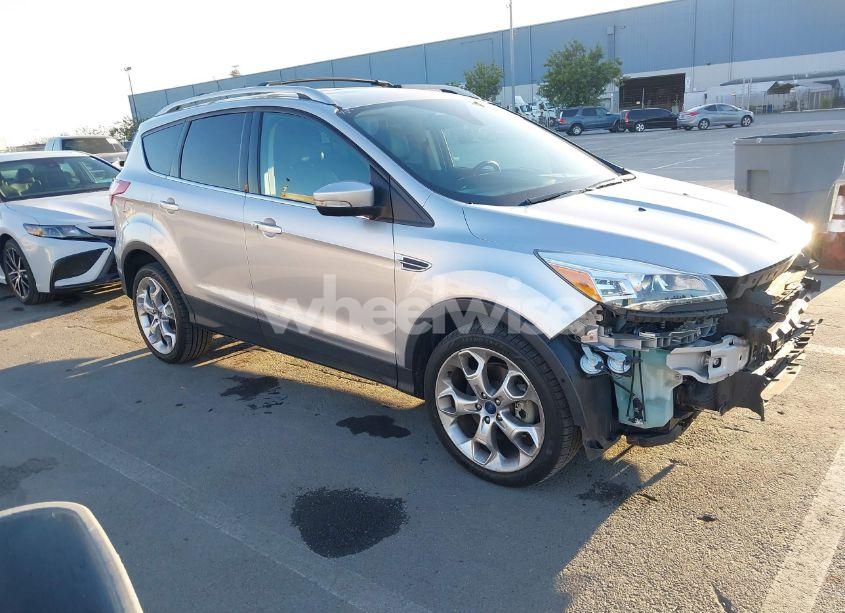 2013 Ford Escape (VIN 1FMCU9J94DUD92588) main photo