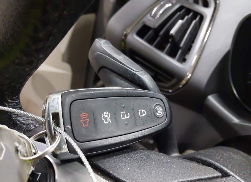 Photo 11 of 2014 Ford Escape TITANIUM (VIN 1FMCU9J94EUA14305)