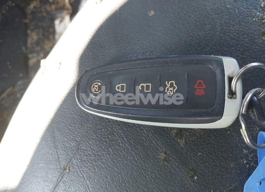 Photo 11 of 2015 Ford Escape TITANIUM (VIN 1FMCU9J94FUC33962)