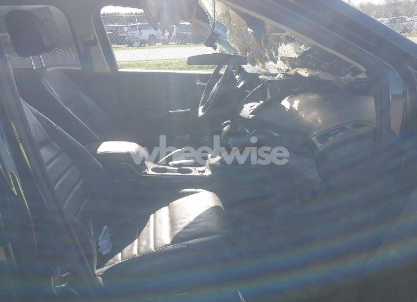 Photo 5 of 2015 Ford Escape TITANIUM (VIN 1FMCU9J94FUC33962)