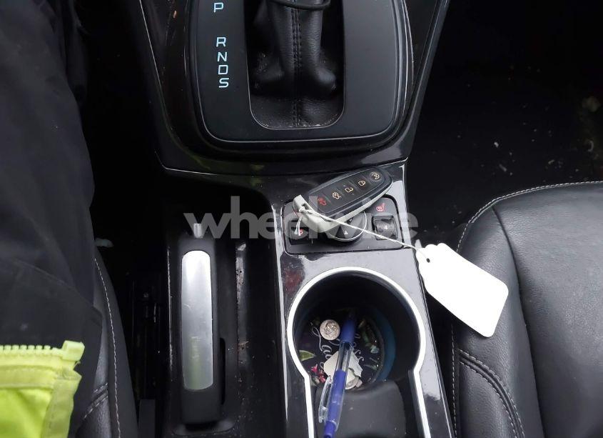 Photo 11 of 2016 Ford Escape TITANIUM (VIN 1FMCU9J94GUB51487)