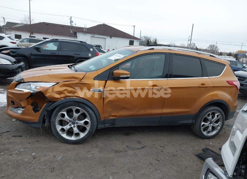Photo 14 of 2016 Ford Escape TITANIUM (VIN 1FMCU9J94GUB51487)