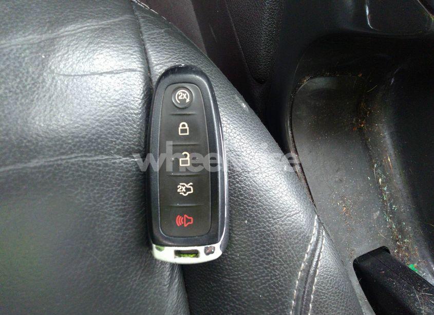 Photo 11 of 2016 Ford Escape TITANIUM (VIN 1FMCU9J94GUC04673)