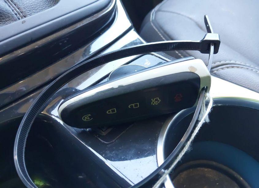 Photo 11 of 2016 Ford Escape TITANIUM (VIN 1FMCU9J94GUC71175)