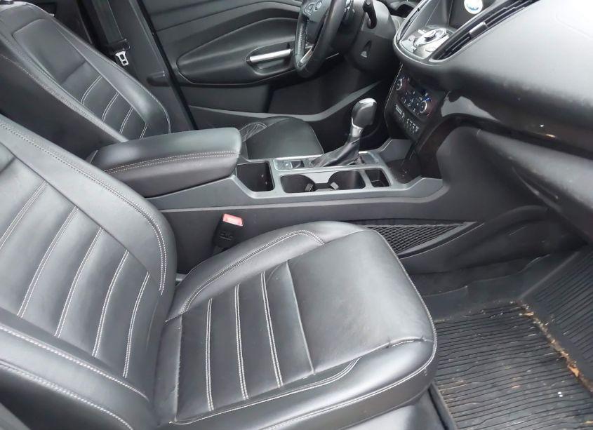 Photo 5 of 2017 Ford Escape TITANIUM (VIN 1FMCU9J94HUB58814)