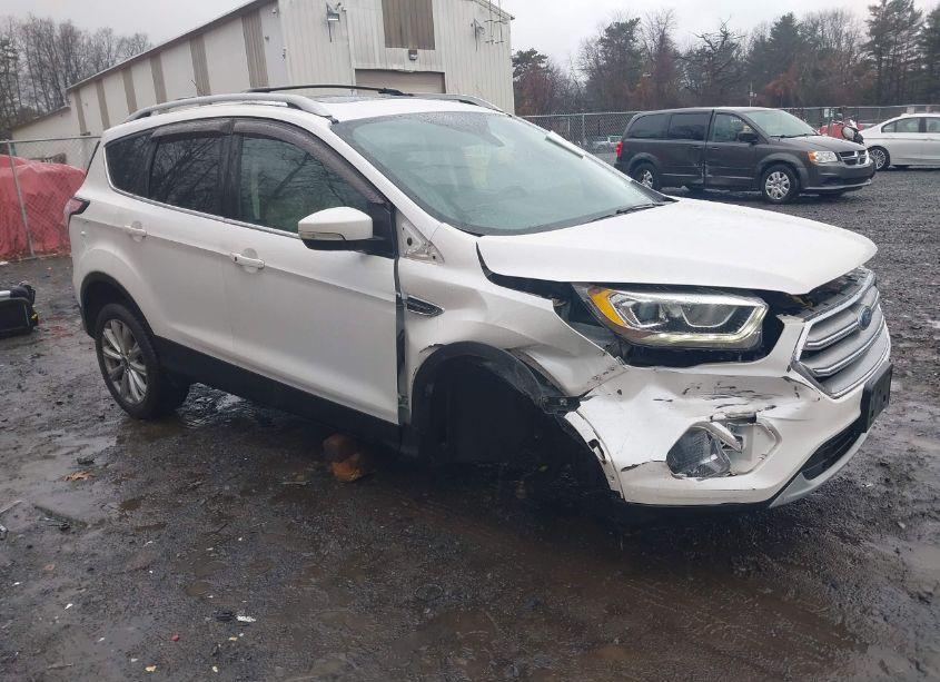 2017 Ford Escape TITANIUM (VIN 1FMCU9J94HUB72003) main photo