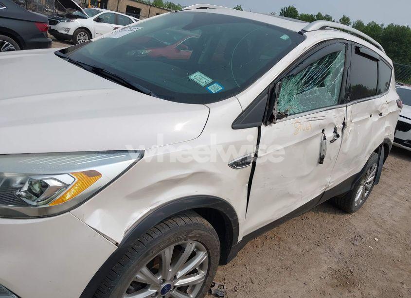 Photo 6 of 2017 Ford Escape TITANIUM (VIN 1FMCU9J94HUD33448)