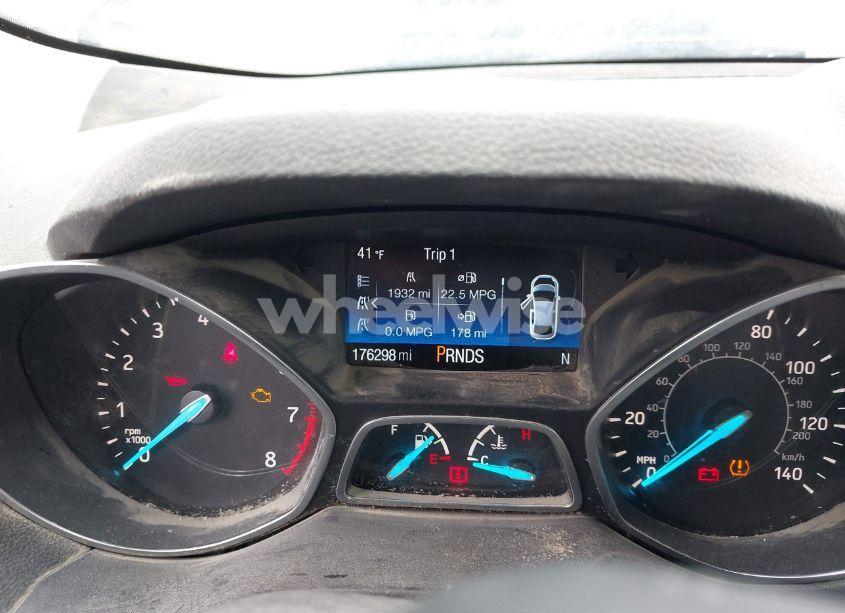 Photo 15 of 2017 Ford Escape TITANIUM (VIN 1FMCU9J94HUD49939)