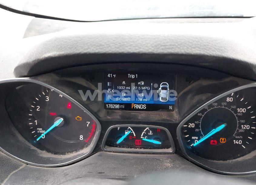 Photo 7 of 2017 Ford Escape TITANIUM (VIN 1FMCU9J94HUD49939)