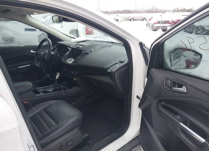 Photo 5 of 2018 Ford Escape TITANIUM (VIN 1FMCU9J94JUA18753)