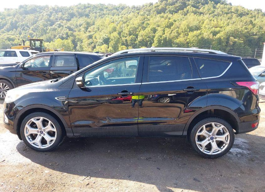 Photo 14 of 2018 Ford Escape TITANIUM (VIN 1FMCU9J94JUA49517)