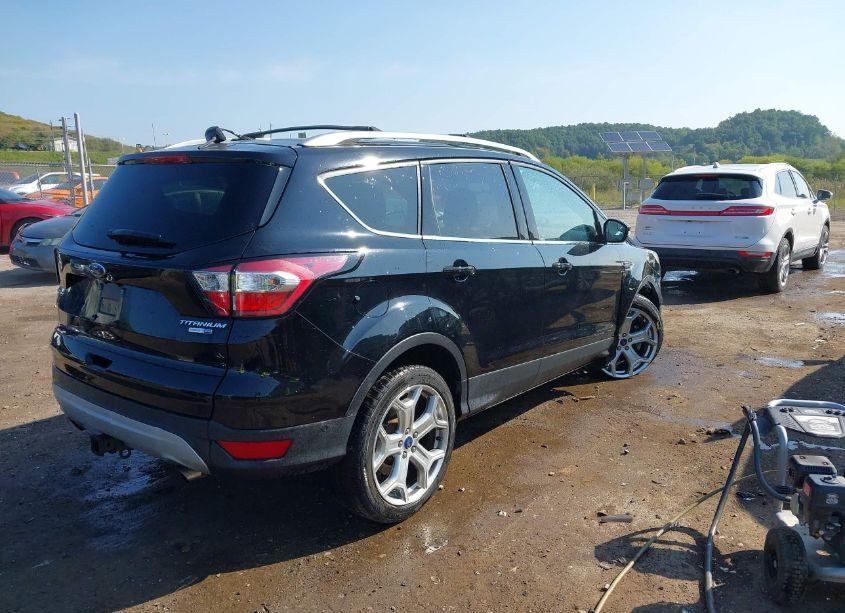 Photo 4 of 2018 Ford Escape TITANIUM (VIN 1FMCU9J94JUA49517)