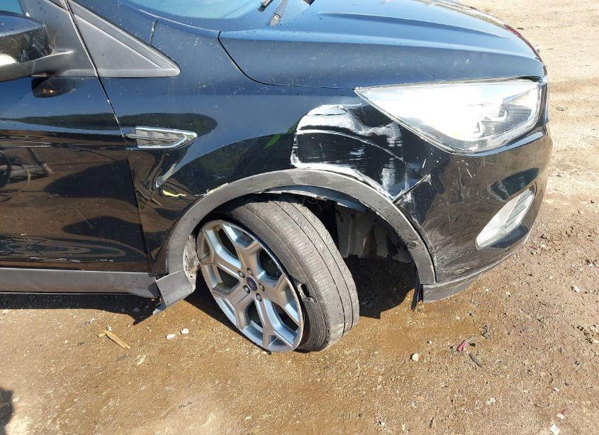 Photo 6 of 2018 Ford Escape TITANIUM (VIN 1FMCU9J94JUA49517)