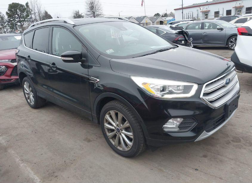 2018 Ford Escape TITANIUM (VIN 1FMCU9J94JUB74209) main photo
