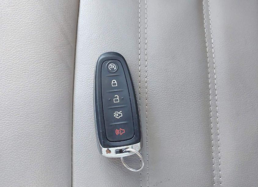 Photo 11 of 2018 Ford Escape TITANIUM (VIN 1FMCU9J94JUC66632)