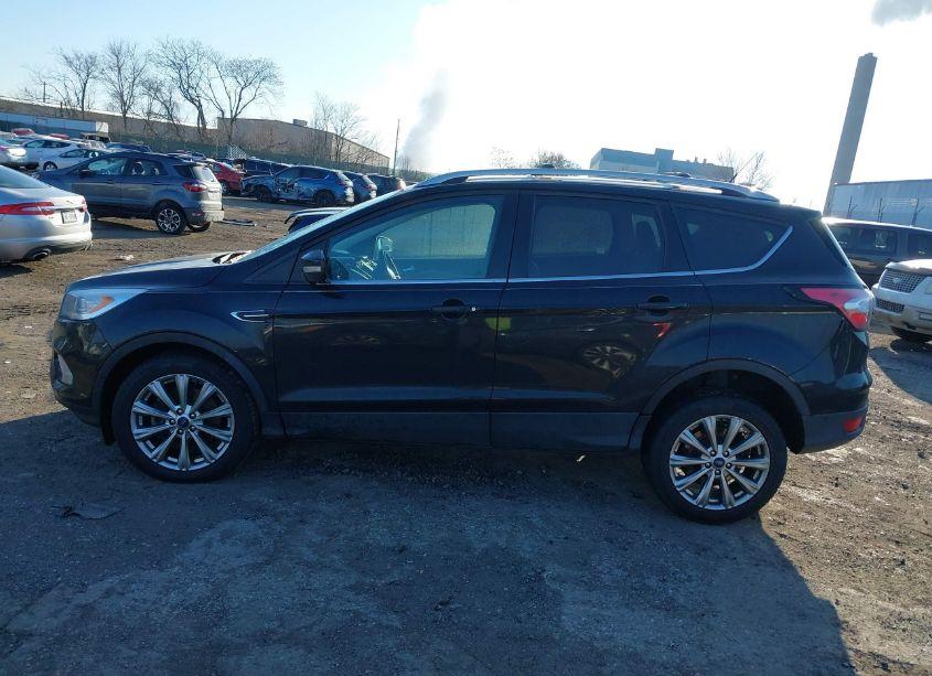 Photo 15 of 2018 Ford Escape TITANIUM (VIN 1FMCU9J94JUC66632)