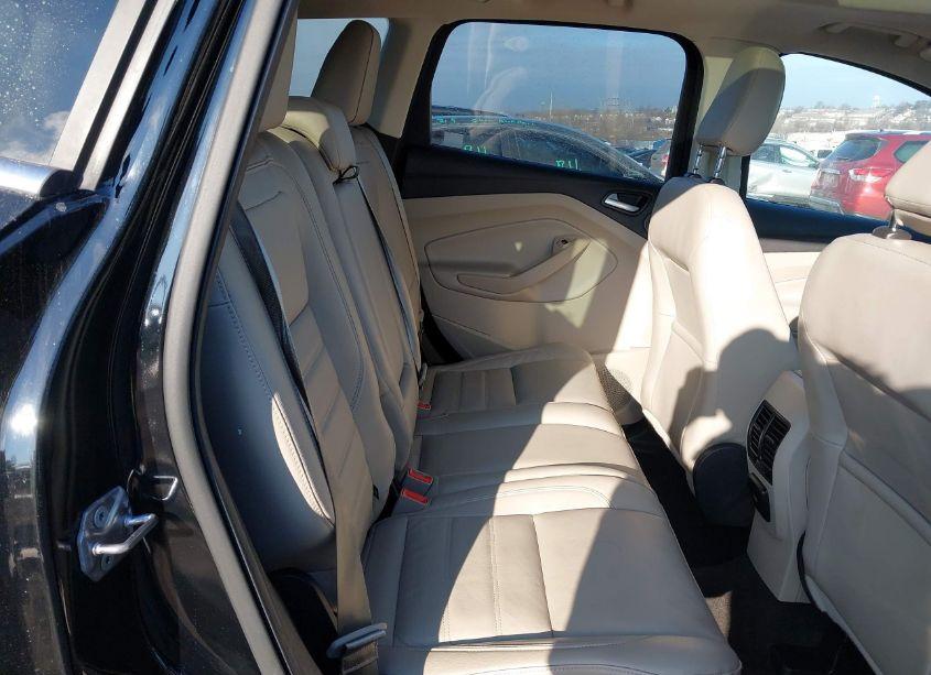 Photo 8 of 2018 Ford Escape TITANIUM (VIN 1FMCU9J94JUC66632)