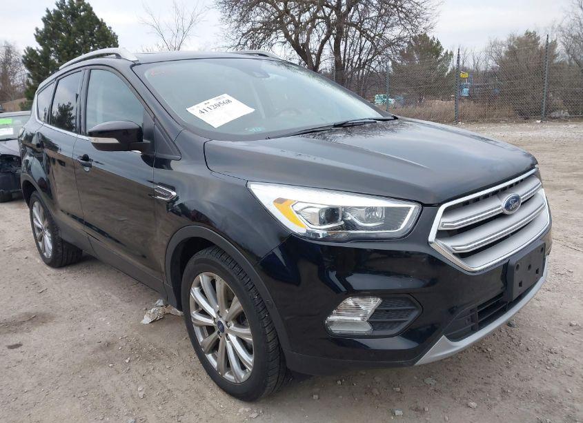 2018 Ford Escape TITANIUM (VIN 1FMCU9J94JUC99243) main photo