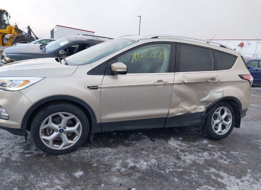 Photo 15 of 2018 Ford Escape TITANIUM (VIN 1FMCU9J94JUD21581)