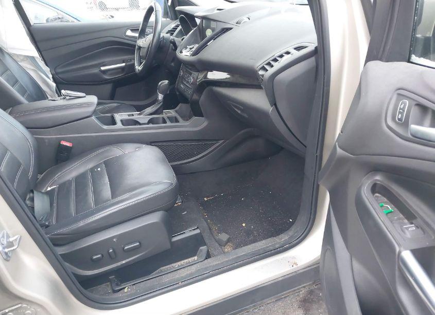 Photo 5 of 2018 Ford Escape TITANIUM (VIN 1FMCU9J94JUD21581)