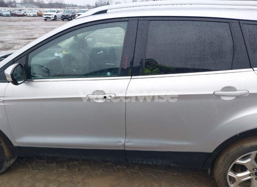 Photo 14 of 2019 Ford Escape TITANIUM (VIN 1FMCU9J94KUA04062)