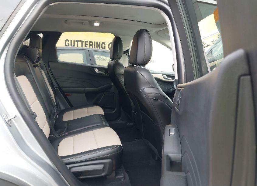 Photo 8 of 2022 Ford Escape TITANIUM (VIN 1FMCU9J94NUB82087)